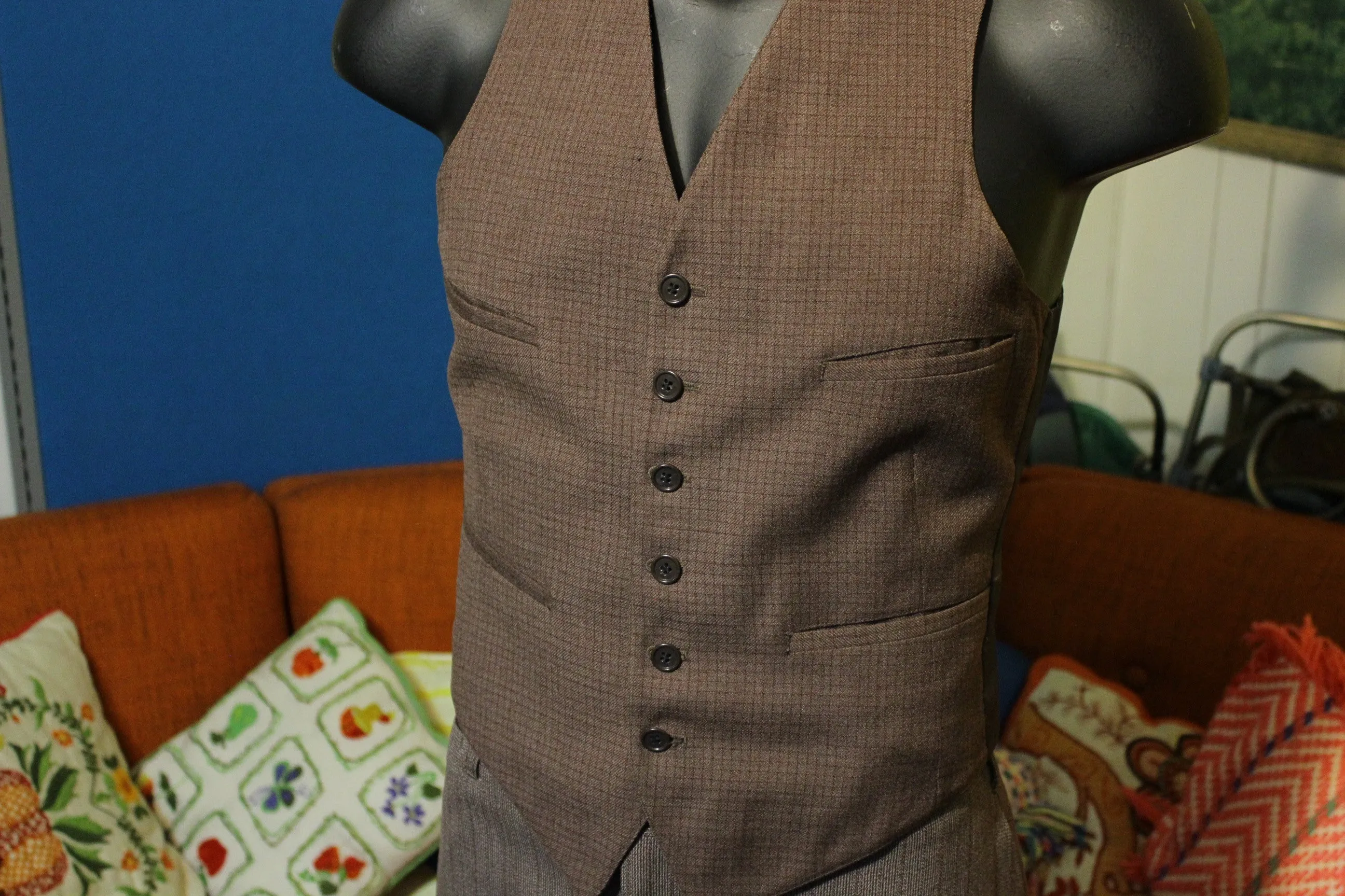 3 Piece Pinstriped Brown Double Breasted Vintage Suit. Men's Large. Flap Pockets. Made in USA