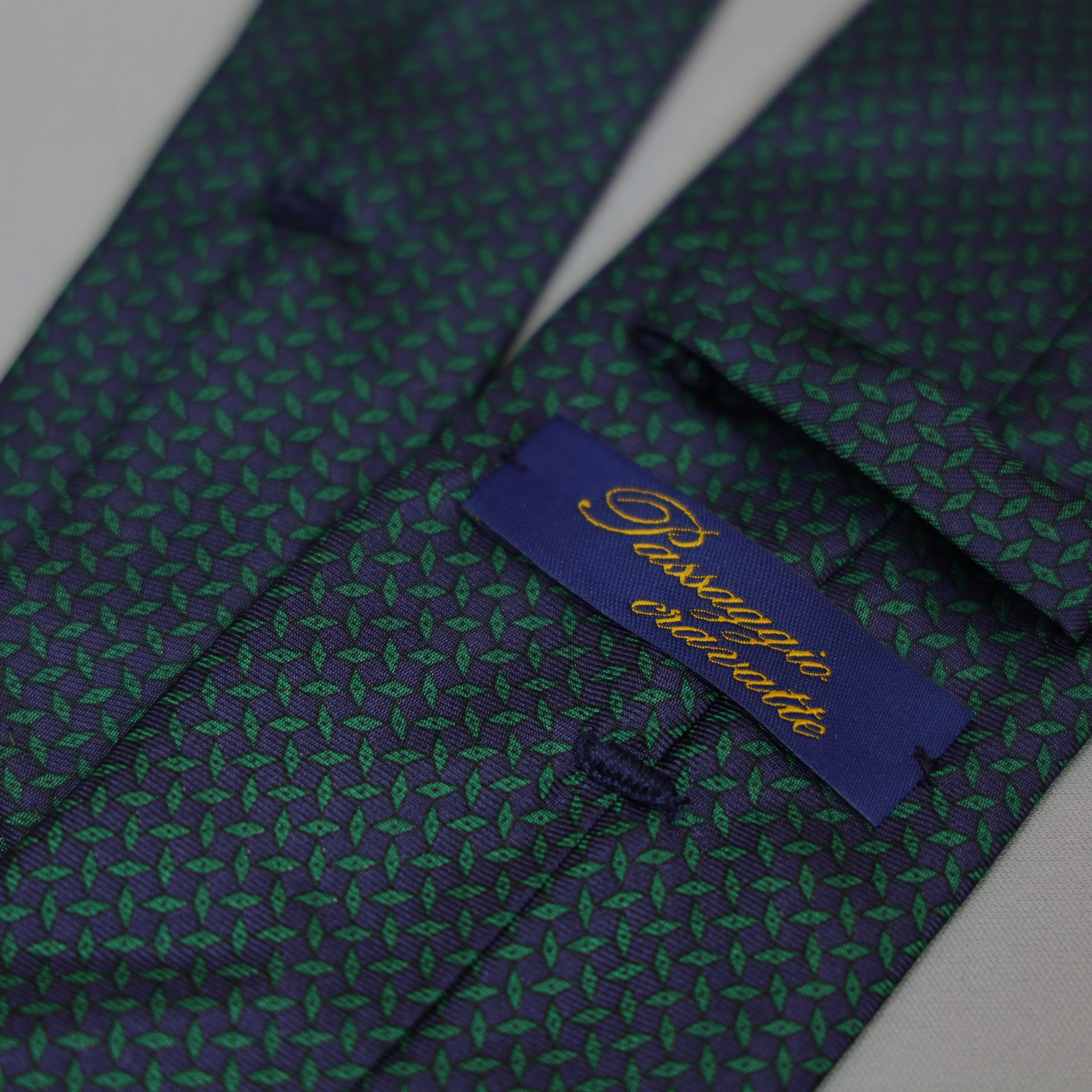 Handmade Vintage 7-Fold Tie