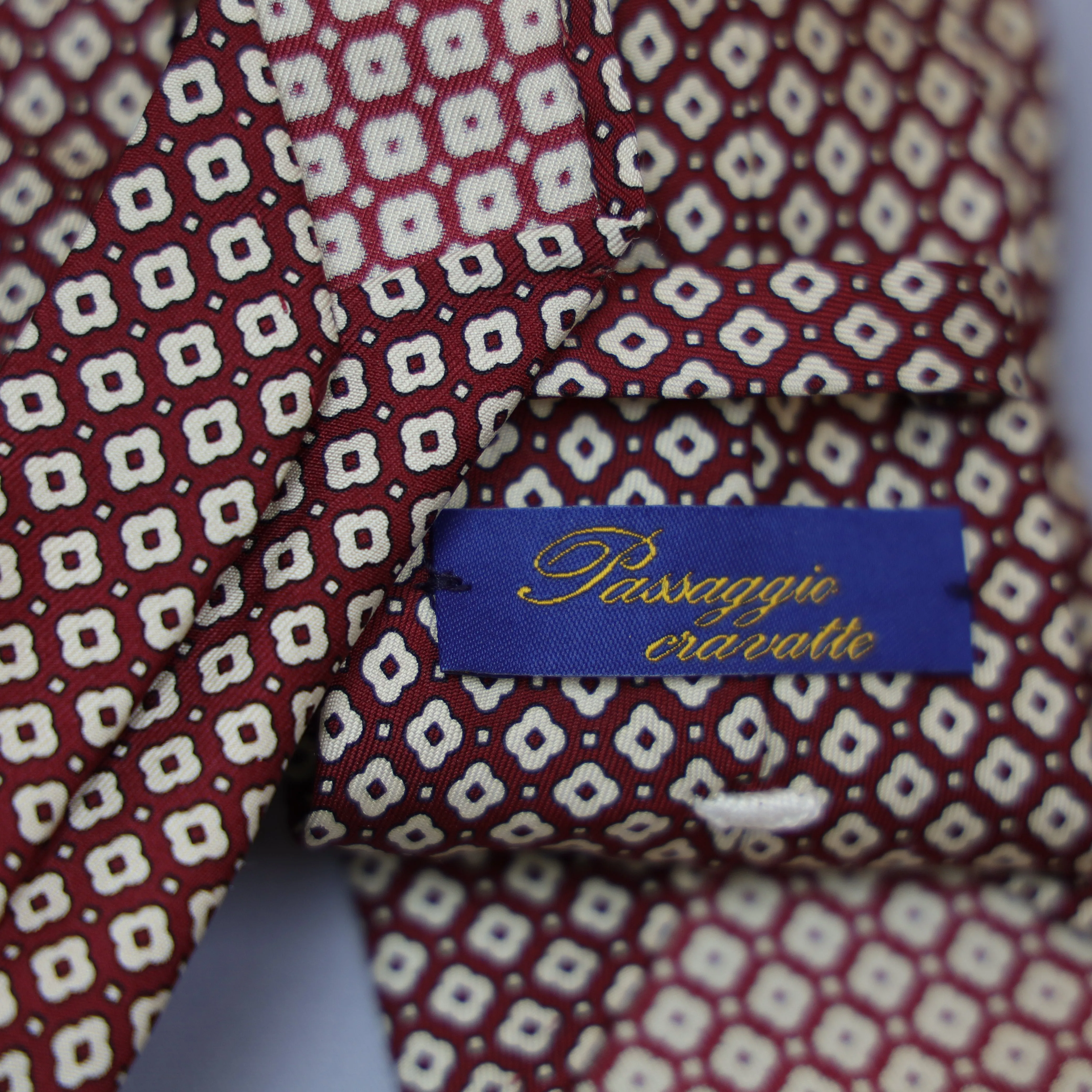 Handmade Vintage 7-Fold Tie